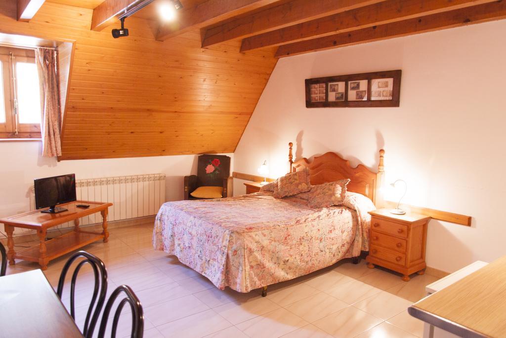 Ostau Dera Nheu Hotel Les Bagian luar foto