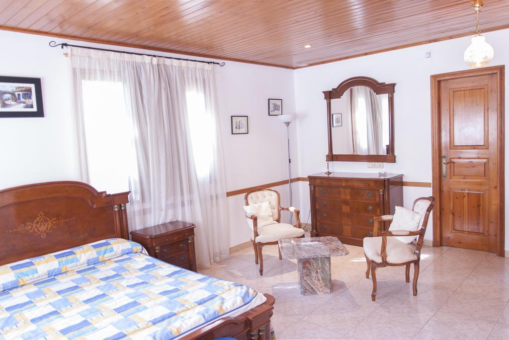 Ostau Dera Nheu Hotel Les Bagian luar foto