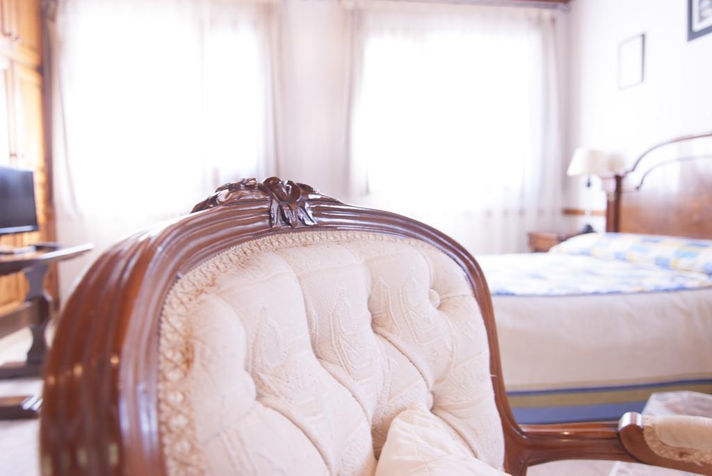 Ostau Dera Nheu Hotel Les Bagian luar foto