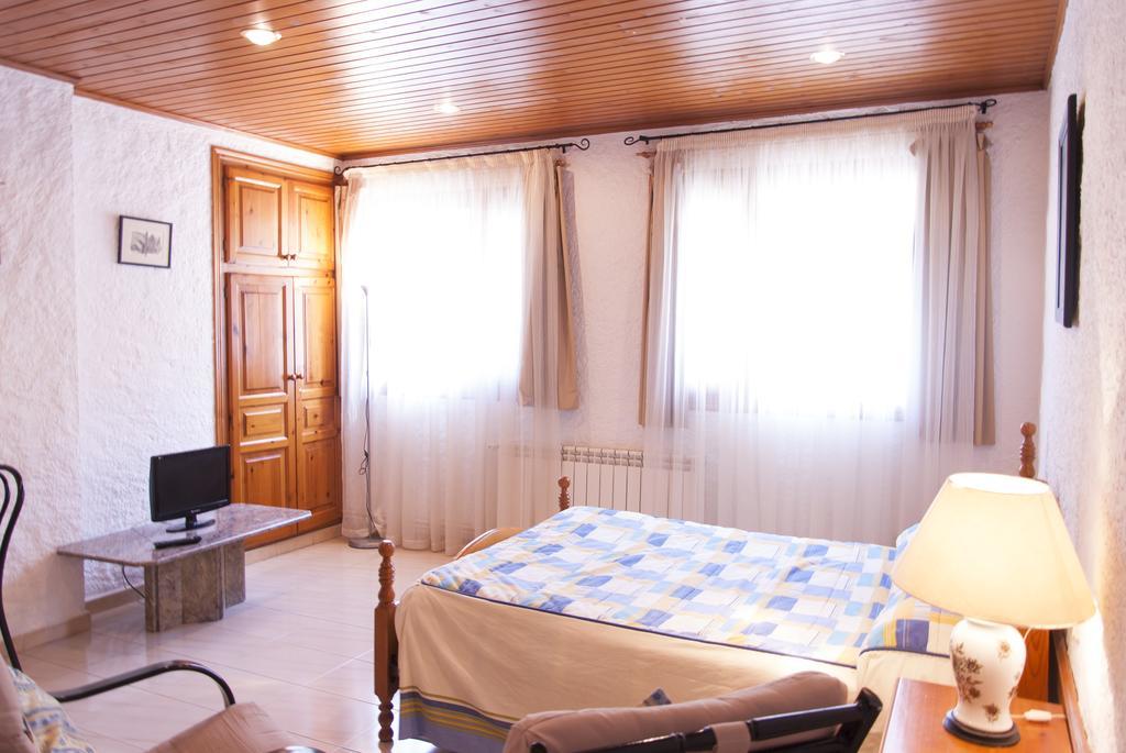 Ostau Dera Nheu Hotel Les Bagian luar foto